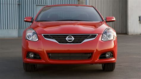 Nissan Altima Coupe 2010