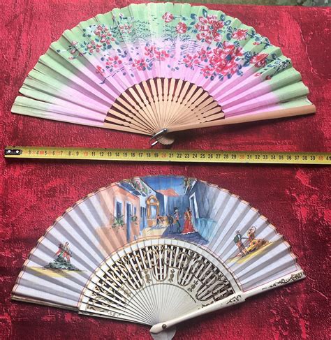 2 Hand Fans Spain Spanish Romanticism White Lacquered Wood (fan) Paint ...