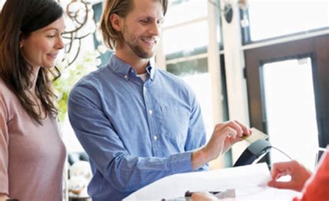 Dynamic Currency Conversion (DCC)