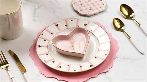 Dinner Date Table Setup Ideas | Nestasia