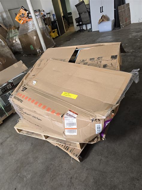 "Home Accents Holiday 12 ft. Grave & Bones Giant-Sized Skelly with ...