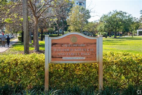 Coral Gables Senior High School, Coral Gables FL Rankings & Reviews ...