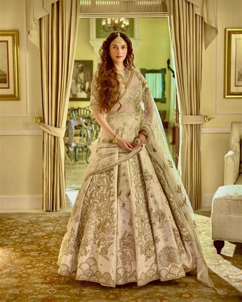 Heavy slub silk lehenga with sequins dori & zari work Lehenga – Saanju ...