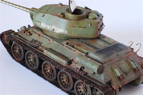 T34建造超8万辆，二战经典坦克实力不俗，成为东线战场主力_腾讯新闻