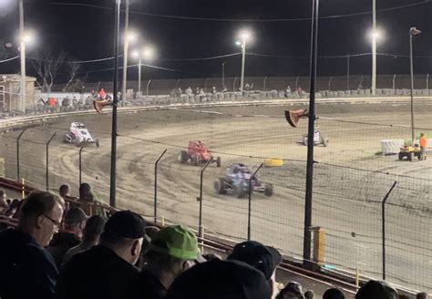 Sycamore Speedway voted best grassroots racetrack for Illinois in national survey – Shaw Local