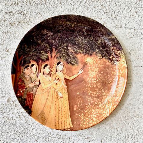 Women w/ Firework Ceramic Decorative Wall Plate – Mora Taara