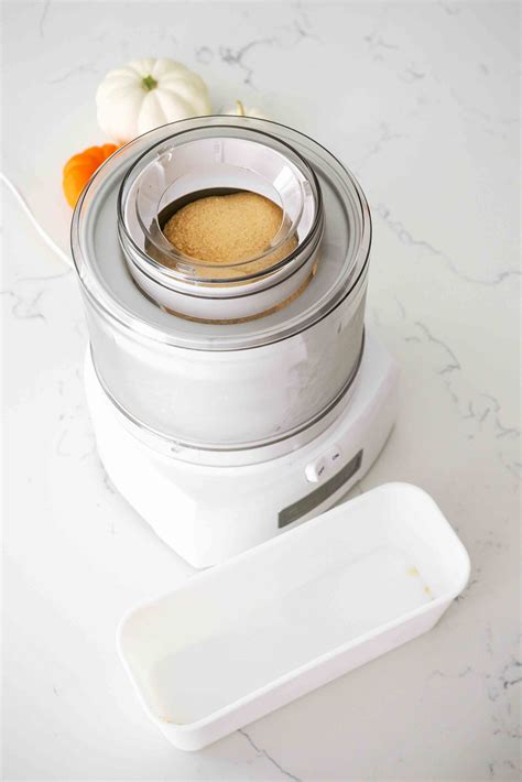 Pumpkin Pie Ice Cream - The Floral Apron