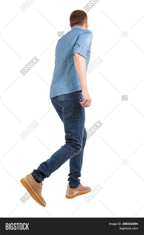 Human Running Pose Back View 的图像结果