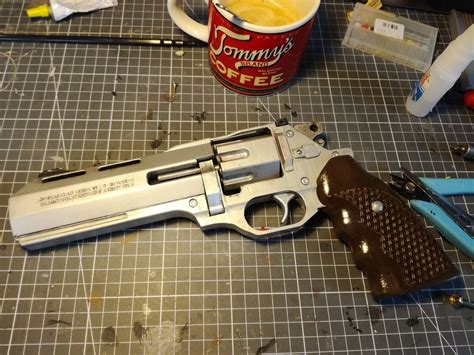 Image result for Alien Isolation Revolver