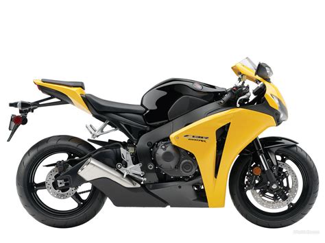 Honda CBR 1000RR Pictures | Honda CBR 1000RR Images and Photos in ...