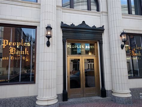 PEOPLES BANK & TRUST CO - Hazard KY - Hours, Directions, Reviews ...