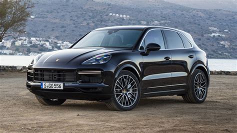 2019 Porsche Cayenne First Drive: Get Everywhere Fast