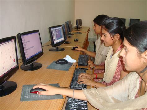 Shri Devi Mahila Polytechnic College Hanumangarh