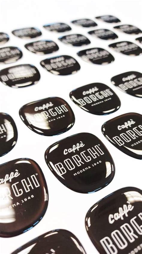 Adesivi resinati - Adesivi - Prodotti - Let's Cover