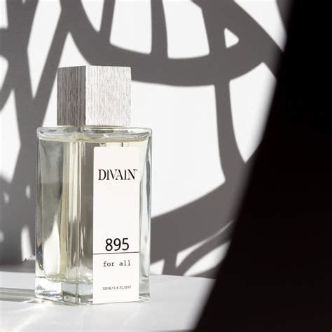 What Does Vetiver Smell Like? Fragrance Guide – divain® America