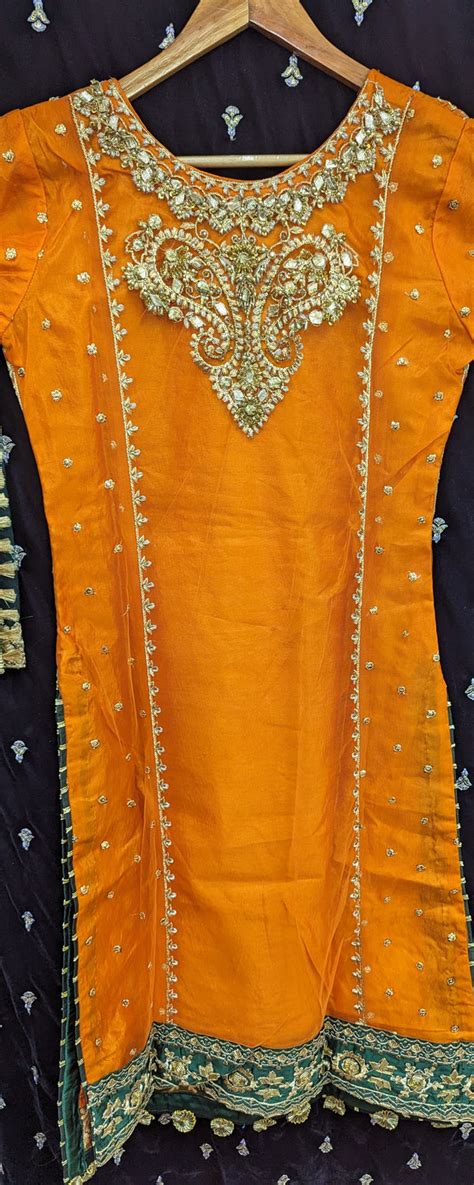 KARMA HEAVY STITCHED 24 3 PC STITCHED D-11 – Siyaab Lawn Hub