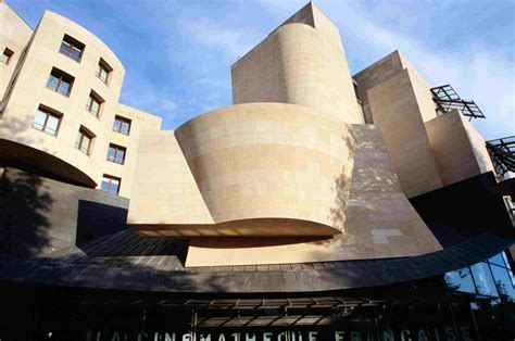 Frank Gehry Buildings - The Architect's Look