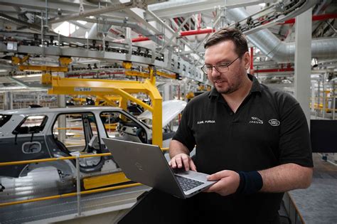 JLR upskills hundreds with new data programme, rolls out 600 more ...