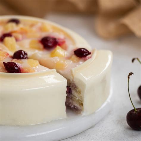 Pineapple, Lychee and Cherry Cake (Eggless) – Amintiri - Amintiri Bangalore