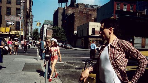 Décryptage du style intemporel d’Iris « Easy » Steensma dans Taxi ...