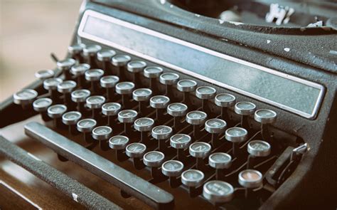 Computer Typing Machine 的图像结果