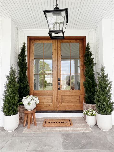 Front Porch Spring Decor 的图像结果