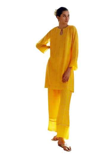 Buy Yellow Chanderi Silk Embroidery Keyhole Neck Radhi Leaf Print Kurta ...