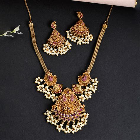 Temple Inspired Pearl Beads Jewellery Set – VOYLLA