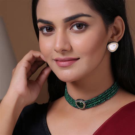 Green Gold-Plated Ethnic Choker
