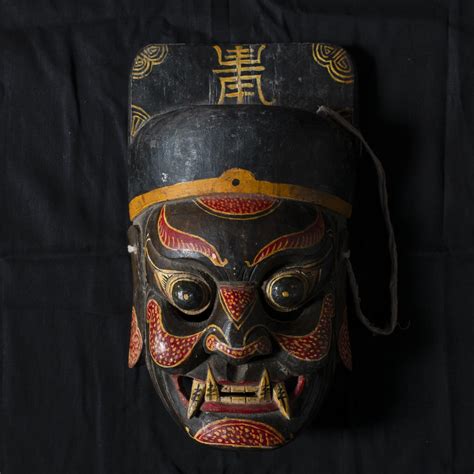 毛南族的神奇木雕面具__凤凰网