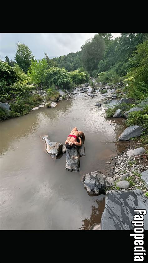 Rowan Blanchard Nude Leaks - Photo #8836516 - Fapopedia