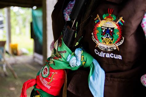 En Colombia, indígenas denuncian que crimen organizado y petroleras impactan los ríos sagrados ...