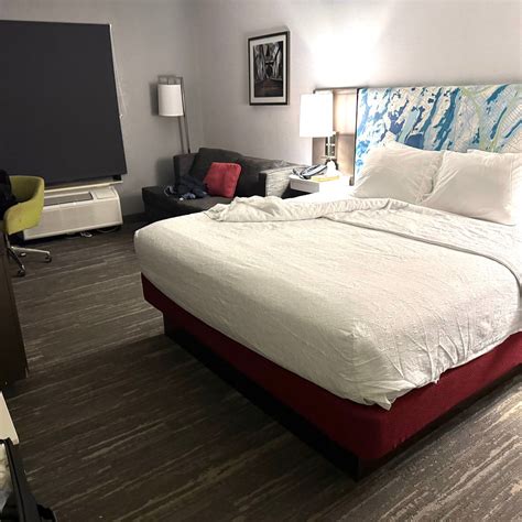 HAMPTON INN & SUITES NEWARK-HARRISON-RIVERWALK - Hotel Reviews, Photos ...