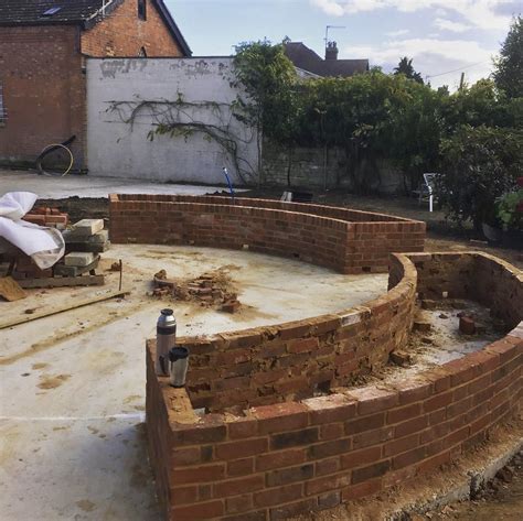 Flemish Semi Circular Planter with Half Batt Soldier Course Detailing ...