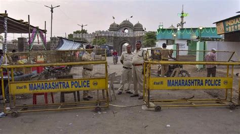 Opposition party Shiv Sena (UBT) holds tractor march in Sambhajinagar ...