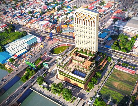 SUN & MOON, RIVERSIDE HOTEL (Phnom Penh) - Resort Reviews, Photos, Rate ...