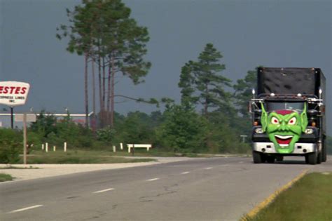Maximum Overdrive (1986) - ripper car movies