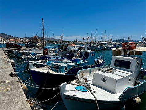 RASTONI HOTEL AEGINA (Aegina Town) - Hotel Reviews, Photos, Rate ...