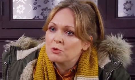 Emmerdale fans 'work out' Vanessa Woodfield returns after huge ...