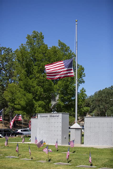 Memorial Day event at Paso Robles District Cemetery draws hundreds ...