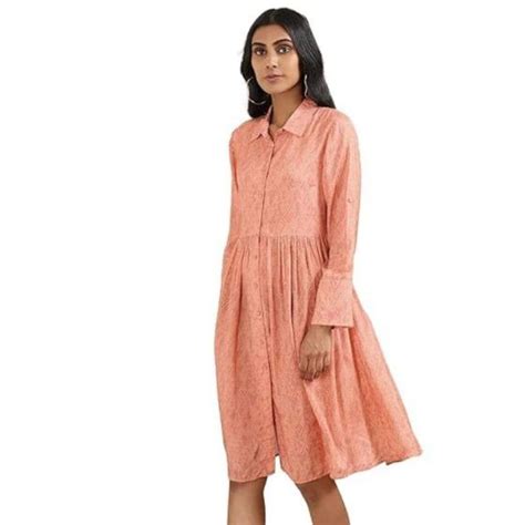 Peach Fuzz: How to add Pantone 2024 colour of the year to your wardrobe