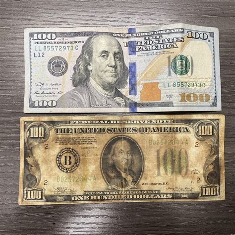 Old 2 Dollar Bills