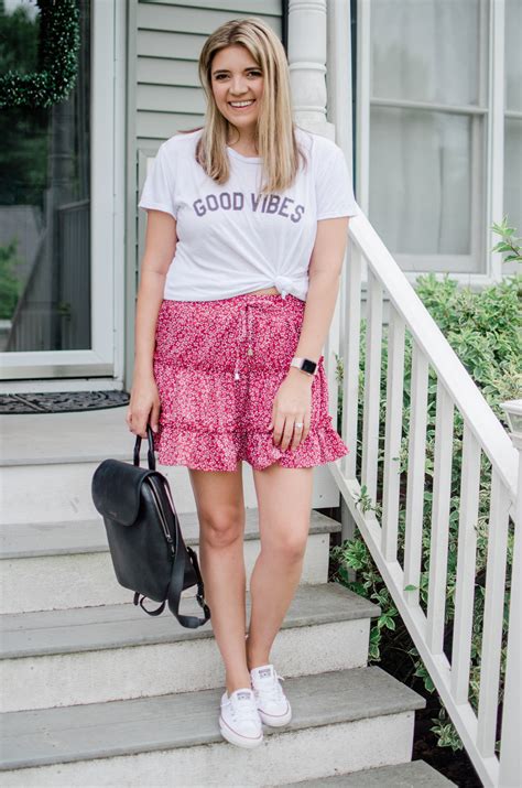 Floral Skirt Outfit Ideas at Richard Buffum blog