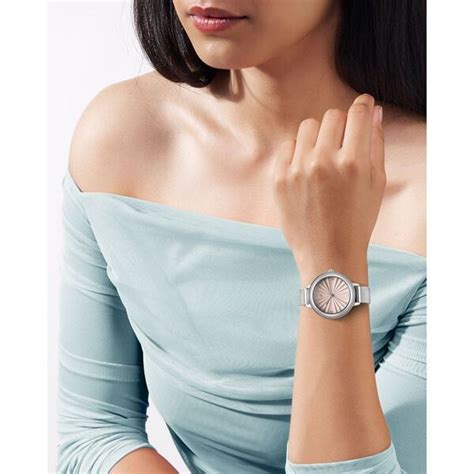 Buy Online Fastrack Stunners X Quartz Analog Pink Dial Stainless Steel ...