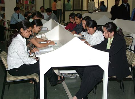 Amity University Jaipur - Library