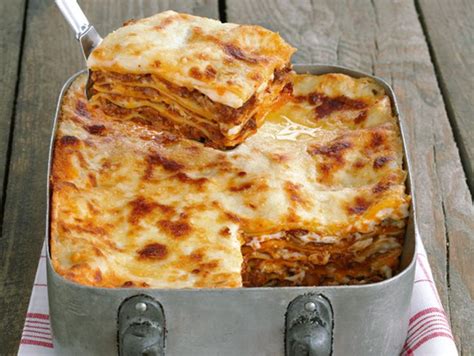 Ricetta Lasagne ricche ai funghi secchi   Donna Moderna