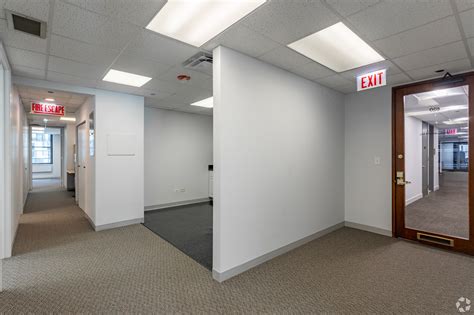 180 N Michigan Ave, Chicago, IL 60601 - 180 N. Michigan | LoopNet