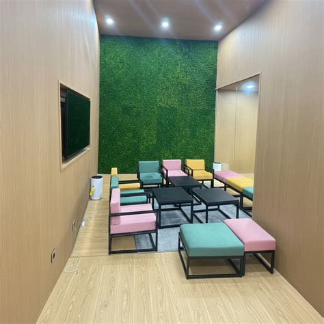 Using Moss Frames to Create Moss Wall Art in Offices & Workplaces