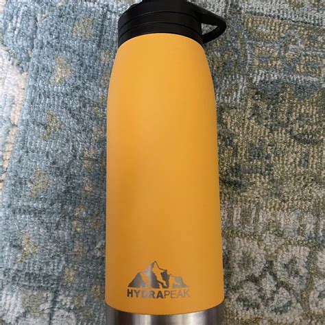 Hydrapeak 32OZ water bottle no flaws yellow/orange... - Depop