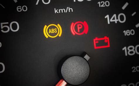 名悦集团：汽车ABS黄灯亮了，该如何排查和修理 - 哔哩哔哩